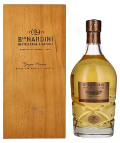 Nardini: 7 ANNI Grappa Riserva | 0.7L, 45% with Wood Box